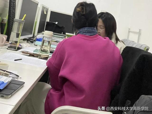 西安科技大学高新学院宿舍，2021级西安科技大学高新学院新生开学时间和入学指南及入学军训考试（学霸宿舍是怎样炼成的）