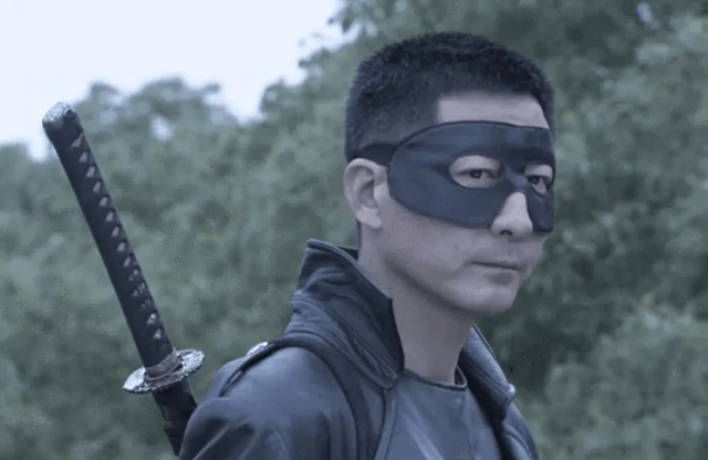 孤岛飞鹰大结局，孤岛飞鹰大结局终极对决（凭啥20年来没人敢骂）