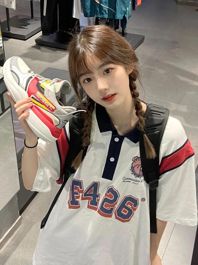 f标志是什么牌子衣服，运动服中有像F标志的是什么牌子（每天认识一个品牌，F426）