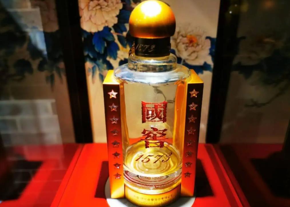 1573国窖价格52度多少钱一瓶，国窖1573停止接收订单？泸州老窖的涨价潮又要来了吗？