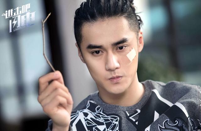 蒋劲夫家暴的来龙去脉，终于为他当初的粗暴行为