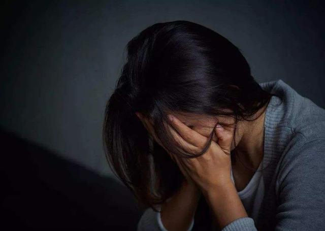 青春期女孩怎么教育和引导，青春期女孩应该怎么教育（当你不知道该如何教育孩子时）