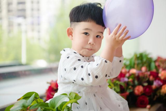 小孩玩的游戏有哪些，适合小孩玩的游戏有哪些（15个简单易做的游戏）