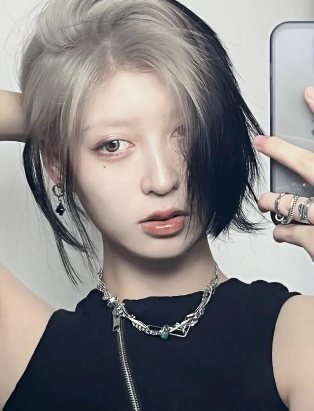 白色头发怎么染，白头发染什么颜色能盖住（今年流行白发“不染”）