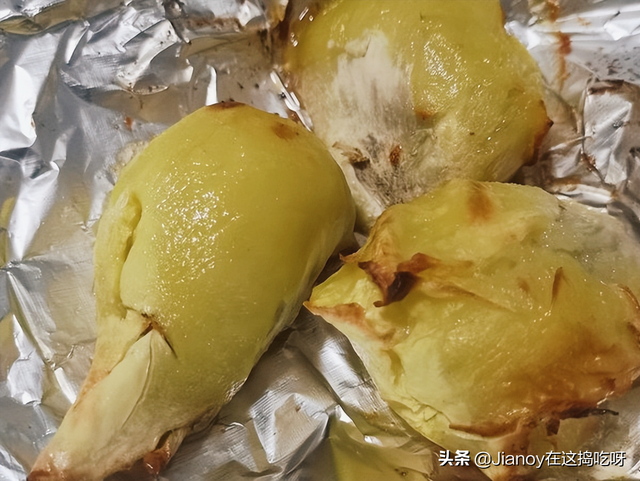 榴莲没熟可以用烤箱烤吗，榴莲不熟怎么吃能好吃（记住这4点一挑一个准）