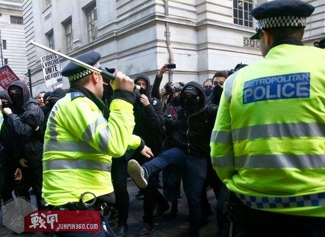 棍可以怎么组词，棍可以组词什么（棍中不二——全面认识伸缩棍）