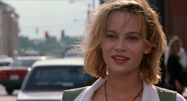 碳基生物是什么梗，抖音碳基生物是什么梗（1993年的马力欧真人电影）