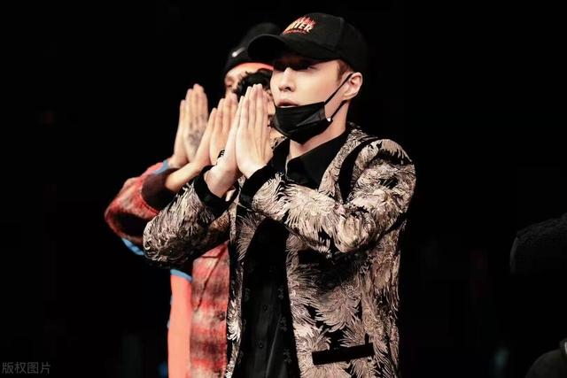 祈福 雅安，微信头像，祈福 雅安（三观比五官还正的男人有多耀眼）