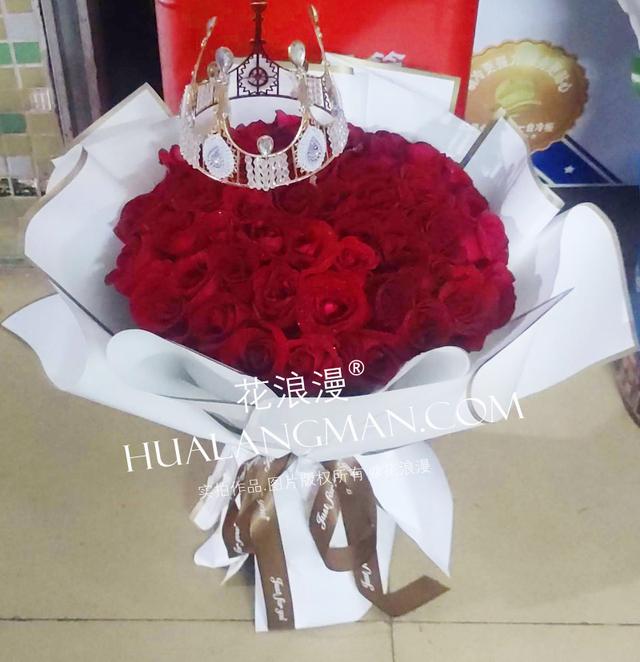 11朵粉玫瑰代表什么，粉玫瑰代表啥（七夕鲜花送几朵比较好）