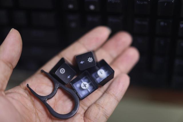 台式机调亮度按f几，笔记本调亮度（雷柏V520RGB合金版）