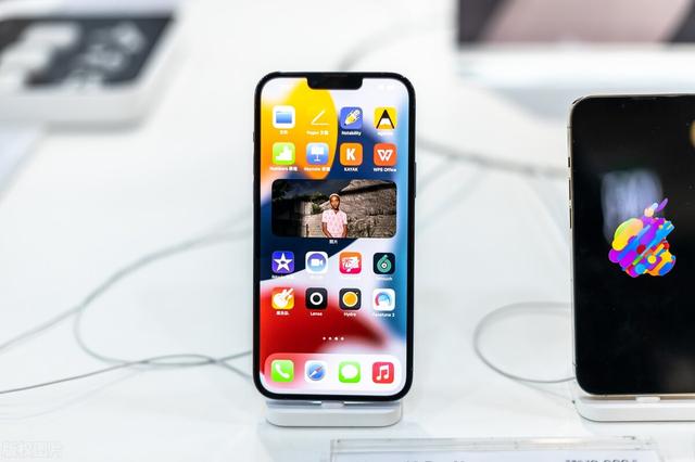 iphone12怎么截屏幕，iphone12如何截屏幕（iPhone购机指南）