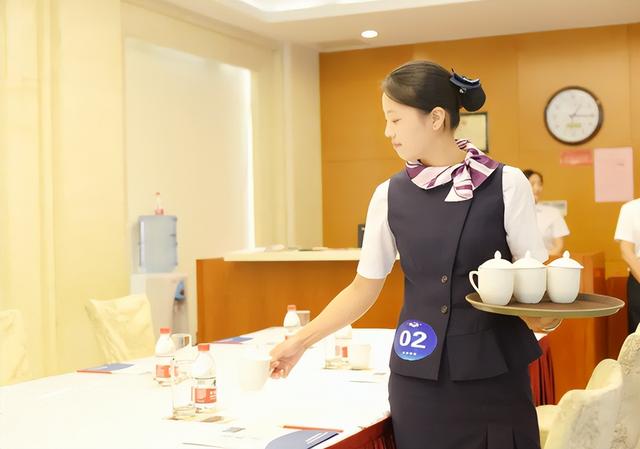 招聘要求怎么写，招聘技能要求怎么写（国企月薪4000招聘文员）