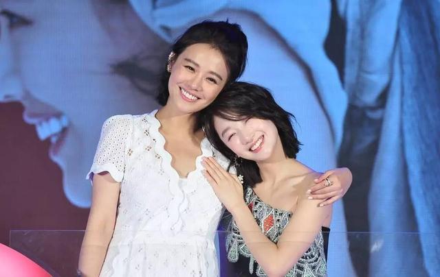 “取向成谜”周冬雨：曾当众内涵马思纯，后与王菲女儿关系引非议