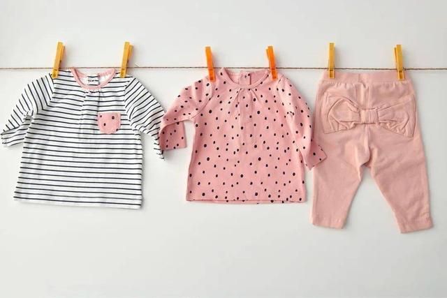 三年以上的衣服建议扔掉，旧内裤怎么处理吉利（长期给孩子穿“二手衣服”）
