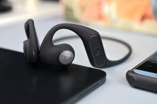 jbl耳机什么档次，jbl耳机属于什么档次（2022新品跑步耳机评测）