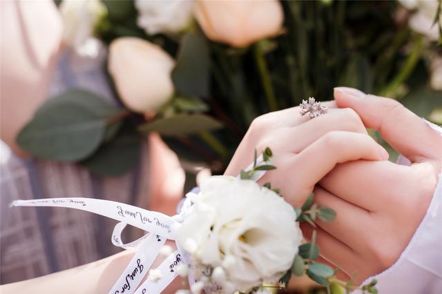 捧花唯美背景图,捧花图片唯美(超出圈的三亚旅拍照片手把手教你)