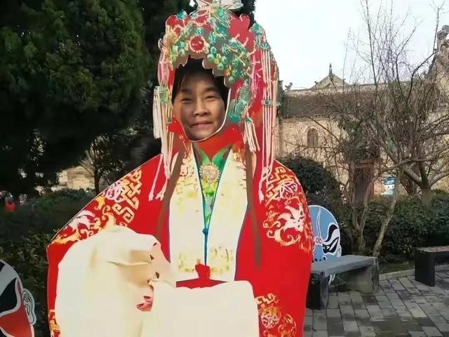 年纪大了感慨句子，年龄增长的感慨的句子（自己一天天的变老了）