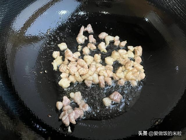 干煸豆角最简单的做法，干煸豆角怎么做好吃最简单（过年用它招待宾客很不错）