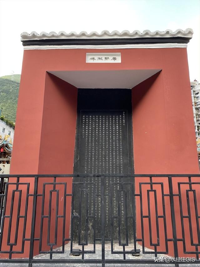 泸定桥在哪条河上，泸定桥在什么河上（康熙钦命修建的泸定桥）