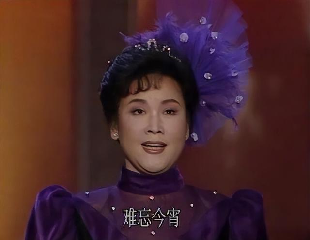 常青树有哪些，冬天常青树有哪些（10位春晚常青树今昔照）