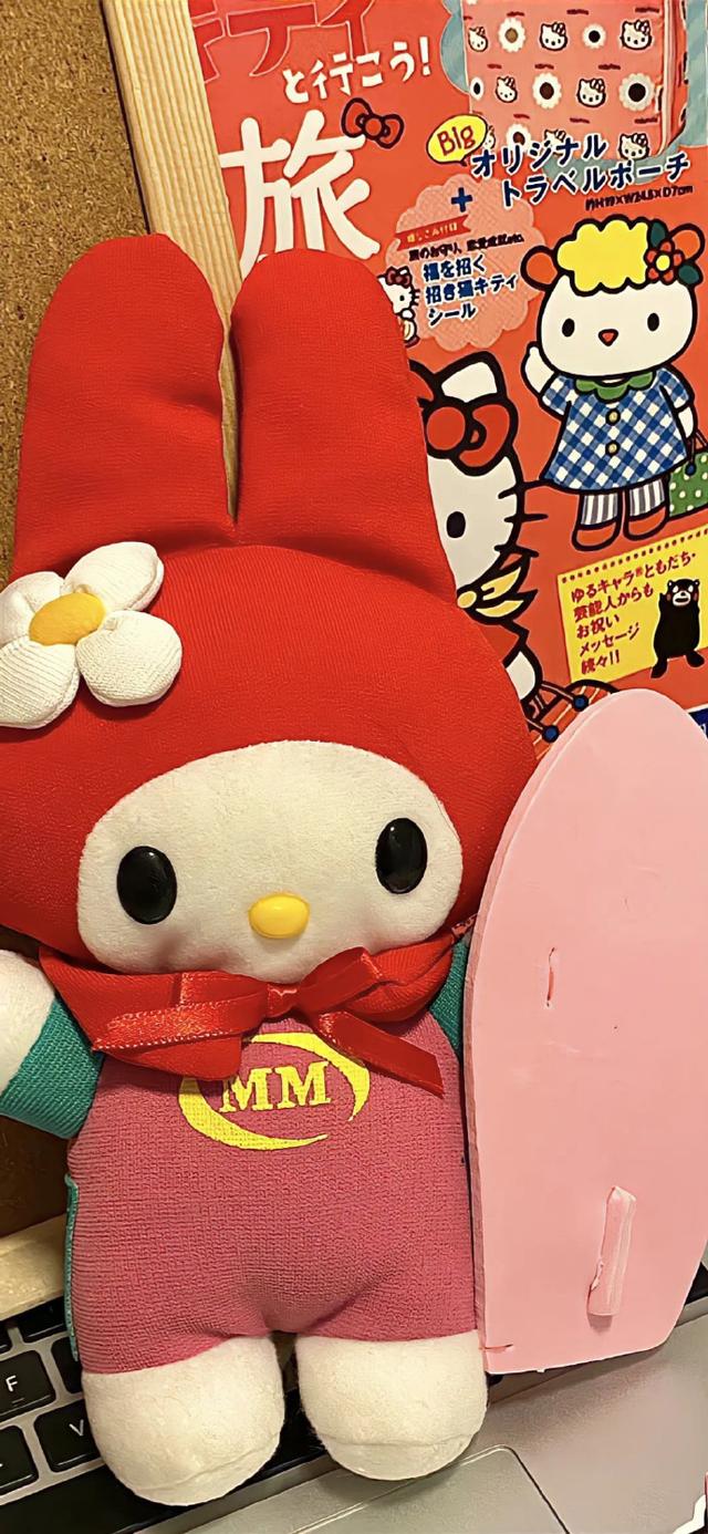 超可爱的hello kitty背景图，超可爱的女生头像（总有人陪你可可爱爱）