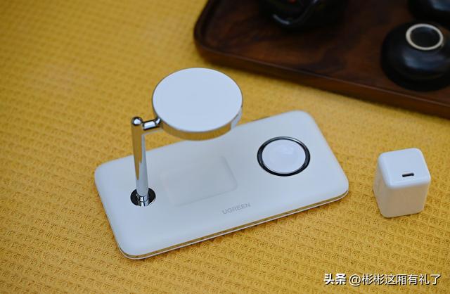 苹果官网充电器，我们一般在苹果官网买哪种充电器（苹果三件套3合1绿联充电器评测分享）