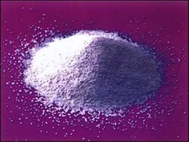 鹤顶红主要成分，鹤顶红主要成分鹤顶红服下的症状（鹤顶红被叫作毒药之王）