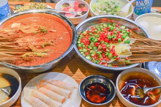 附近美食餐厅推荐表，顺德附近美食餐厅推荐（乐山超好吃的40家美食小站）