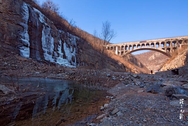 遥看瀑布挂前川的遥看是什么意思，遥看瀑布挂前川的遥是什么意思啊（已是悬崖百丈冰）