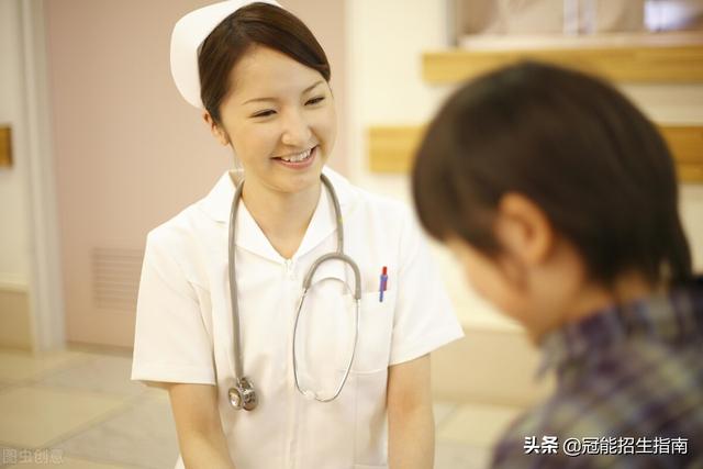 成都大学医护学院，成都医学院护理学学费（成都哪些卫校有护理专业）