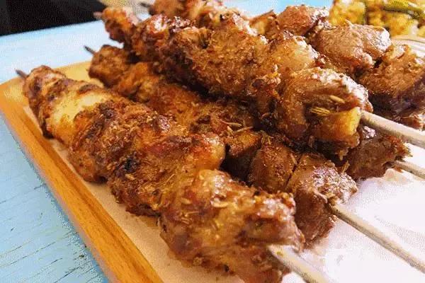 油碟和麻酱碟哪个热量高，麻酱跟油碟哪个热量高（天天外食也能成功减脂的必备方法）