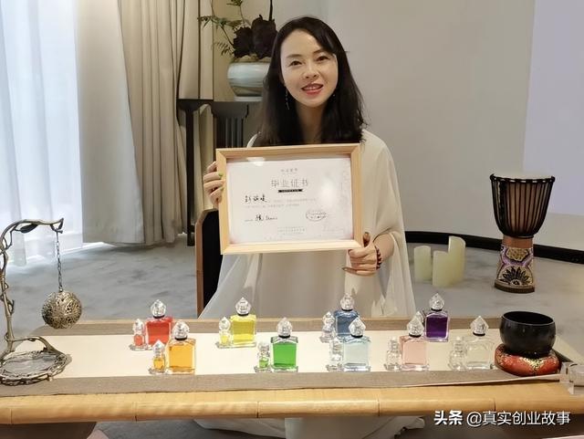 一个漂亮女人跌宕起伏的创业故事，40岁前她会成为亿万富翁吗？