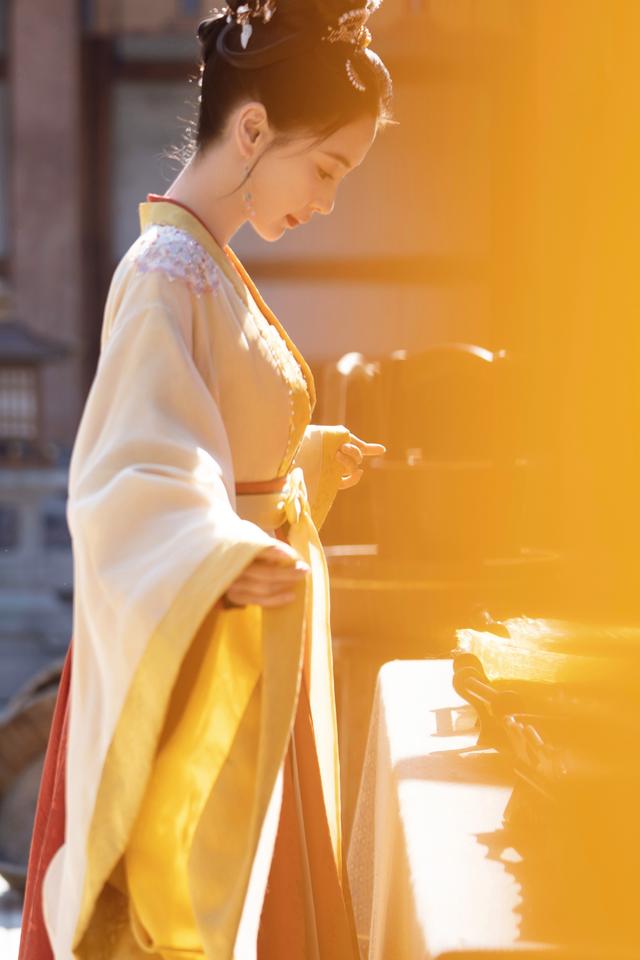 杨颖古装造型曝出，杨颖古装颜值（angelababy《相思令》古装造型首发）