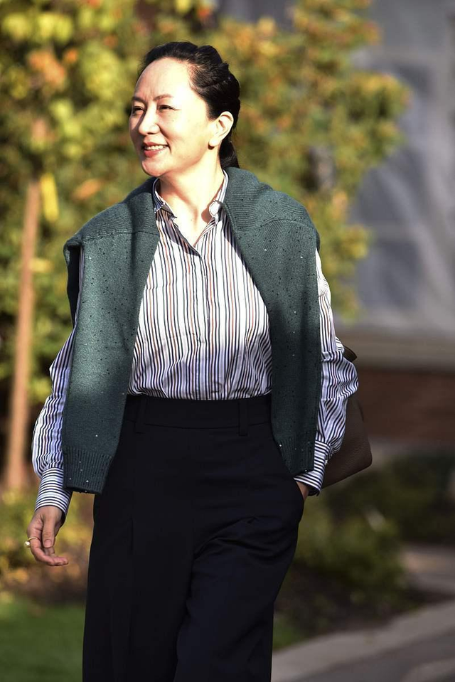 服装颜色搭配的技巧，服装服饰颜色搭配技巧（“配色”才是决定高级、优雅的关键）