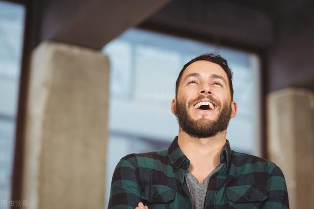 嚼槟榔为什么上瘾，吃槟榔为什么会上瘾（我国约有1亿人在嚼槟榔）