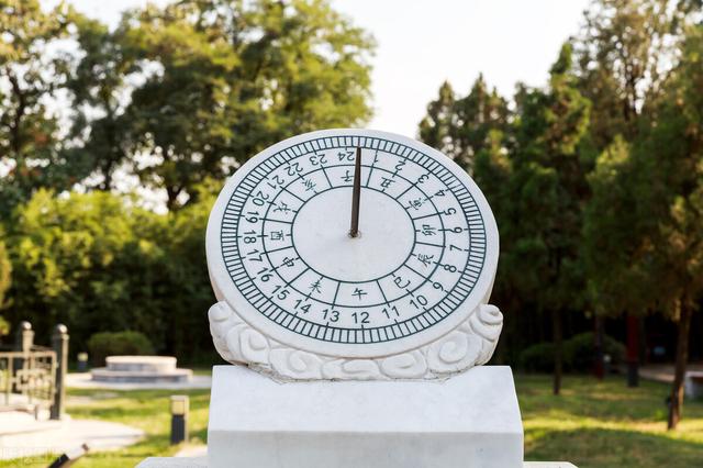 中国是什么时候叫中国的，中国朝代顺序表（其实中国的古代历法并不是阴历）