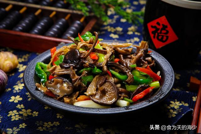 香菇 做法，香菇油菜的家常做法视频（香菇别再炒着吃了）