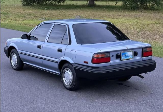 花冠和卡罗拉的区别，花冠和卡罗拉的区别卡罗拉的耗油量（1987年产美规丰田花冠分享）