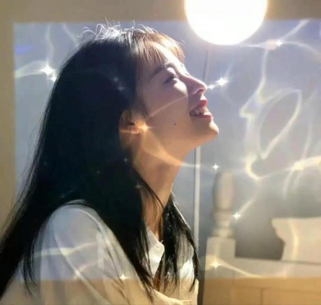 干净优质玩网女头，微信头像，干净优质玩网女头（优质精选女头）