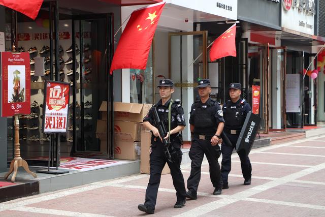 先进事迹怎么写，员工先进事迹怎么写（忠诚履职为平安——勉县公安局巡特警大队李靖同志先进事迹）