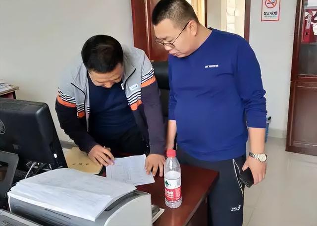 初中校长什么级别，学校校长什么级别（县高中校长属于公务员还是事业编）