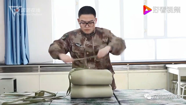 叠被子的详细教程，叠被子技巧（打背包、叠被子……光明区中小学生国防知识竞赛实操攻略来啦）