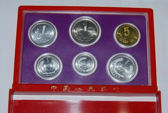一分钱硬币价格，1978年的一分钱硬币价格（硬分币五大天王和四小龙都是哪些年份的钱币）