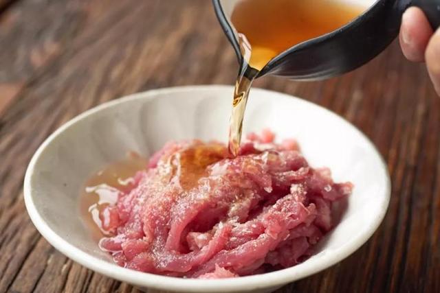 猪里脊肉是哪个部位，猪里脊是哪个部位（猪身上最好吃的肉排行榜）