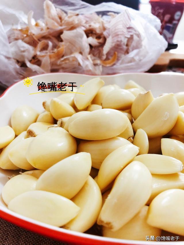 绿蒜的正确腌制方法，绿蒜的腌制方法（腌腊八蒜：只加醋就废了）