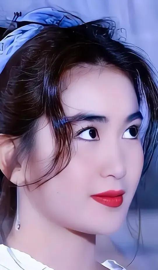 温碧霞年轻的时候有多美，温碧霞年轻时有多美