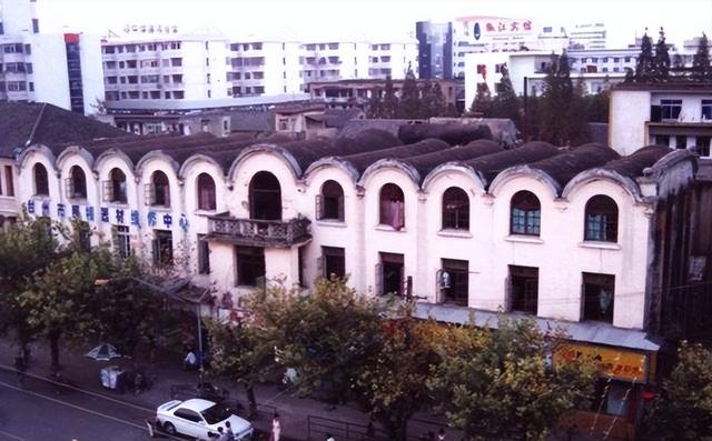 省自治区直辖市，中国一共几个省直辖市 自治区（1个专区曾经两次被撤销）