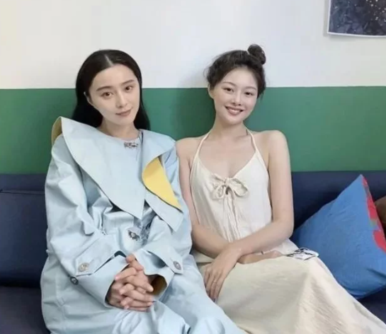 雷宛萤（雷宛萤黑照，晚晚指的是哪个呢（17岁三流网红到34岁京圈公主）