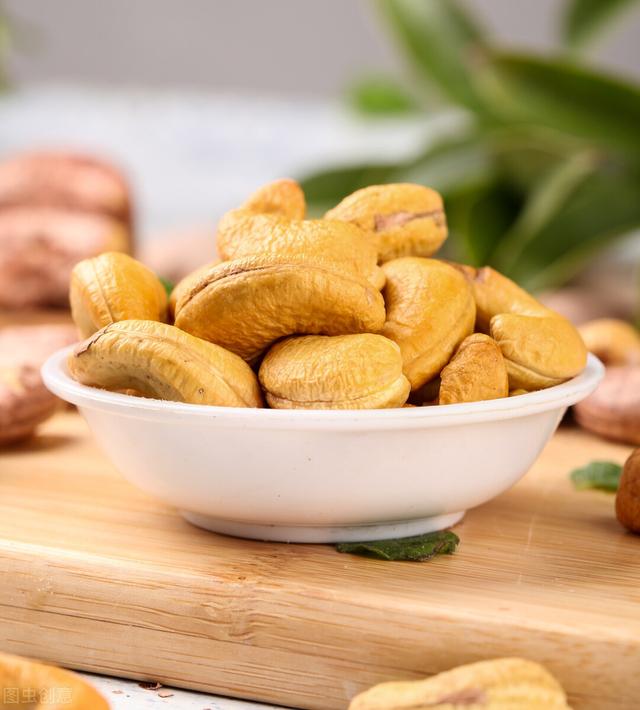 腰果的营养价值有哪些，储存及它的营养价值和禁忌