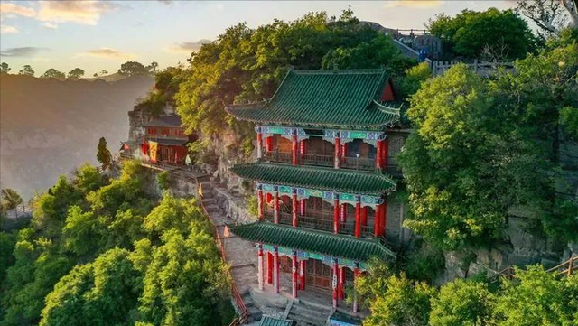 神农山风景区，神农山风景区现在是否开放（因炎帝神农氏而得名）